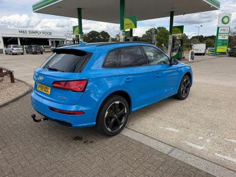 Audi Q5 2.0 TDI 40 Black Edition SUV 5dr Diesel S Tronic quattro Euro 6 