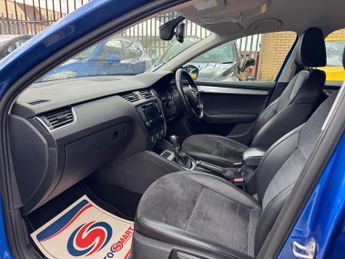 Skoda Octavia 1.6 TDI Elegance DSG Euro 5 (s/s) 5dr