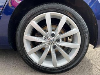 Volkswagen Golf SV 2.0 TDI BlueMotion Tech GT DSG Euro 6 (s/s) 5dr