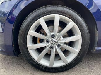 Volkswagen Golf SV 2.0 TDI BlueMotion Tech GT DSG Euro 6 (s/s) 5dr