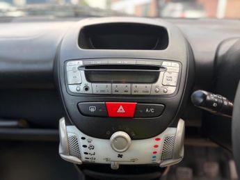 Toyota AYGO 1.0 VVT-i Fire Euro 5 5dr