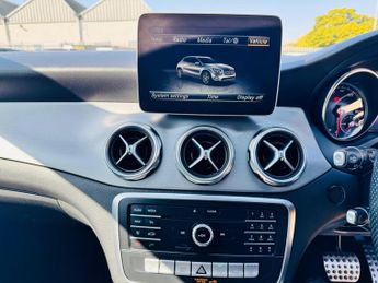 Mercedes-Benz GLA 1.6 GLA180 AMG Line Edition 7G-DCT Euro 6 (s/s) 5dr