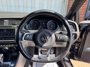Volkswagen Golf 1.4 TSI GTE DSG Euro 6 (s/s) 5dr