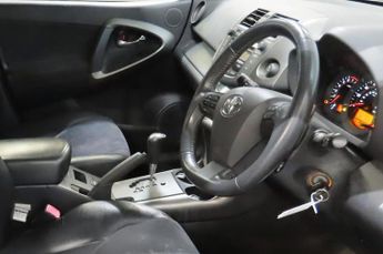 Toyota RAV4 2.0 V-Matic XT-R Multidrive S 4WD Euro 5 5dr