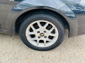 Chevrolet Lacetti 1.6 SX 5dr