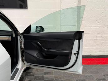 Tesla Model 3 (Dual Motor) Long Range Auto 4WDE 4dr