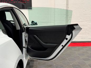 Tesla Model 3 (Dual Motor) Long Range Auto 4WDE 4dr