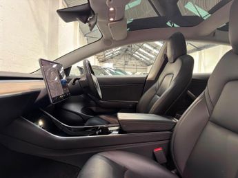 Tesla Model 3 (Dual Motor) Long Range Auto 4WDE 4dr