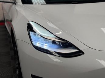 Tesla Model 3 (Dual Motor) Long Range Auto 4WDE 4dr