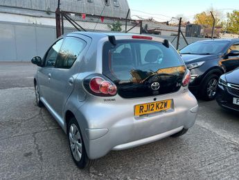 Toyota AYGO 1.0 VVT-i Ice Euro 5 5dr