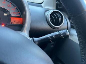 Toyota AYGO 1.0 VVT-i Ice Euro 5 5dr