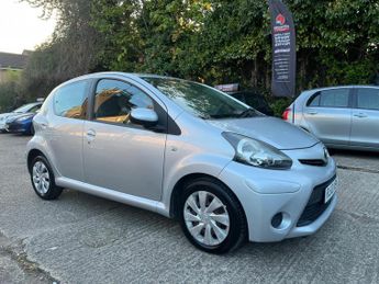 Toyota AYGO 1.0 VVT-i Ice Euro 5 5dr