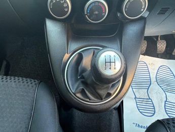 Mazda Mazda2 1.3 Sport Venture Euro 5 5dr