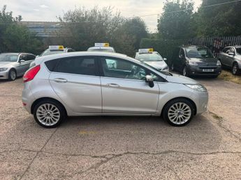 Ford Fiesta 1.4 TDCi DPF Titanium 5dr