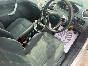Ford Fiesta 1.4 TDCi DPF Titanium 5dr