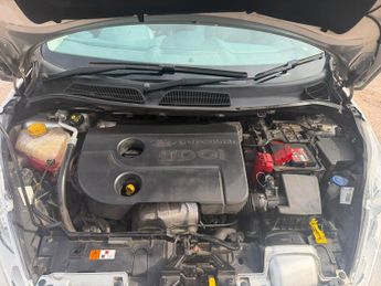 Ford Fiesta 1.4 TDCi DPF Titanium 5dr