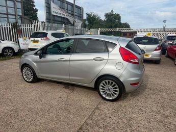 Ford Fiesta 1.4 TDCi DPF Titanium 5dr