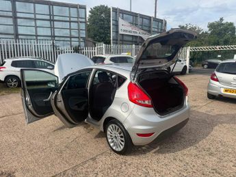 Ford Fiesta 1.4 TDCi DPF Titanium 5dr