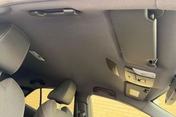 Toyota Corolla 1.8 VVT-h Design CVT Euro 6 (s/s) 5dr