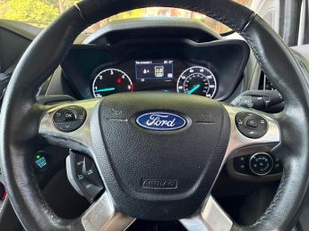 Ford Grand Tourneo Connect 1.5 EcoBlue Titanium Auto Euro 6 (s/s) 5dr