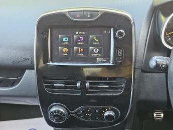 Renault Clio 1.5 dCi Dynamique S MediaNav Euro 5 (s/s) 5dr