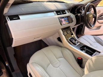 Land Rover Range Rover Evoque 2.2 SD4 Pure Auto 4WD Euro 5 5dr