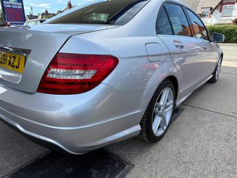 Mercedes-Benz C Class 2.1 C220 CDI BlueEfficiency Sport Edition 125 G-Tronic+ Euro 5 (