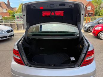 Mercedes-Benz C Class 2.1 C220 CDI BlueEfficiency Sport Edition 125 G-Tronic+ Euro 5 (