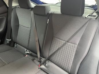 Toyota Yaris 1.5 VVT-h Design E-CVT Euro 6 (s/s) 5dr