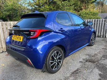Toyota Yaris 1.5 VVT-h Design E-CVT Euro 6 (s/s) 5dr