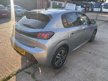 PEUGEOT 208 1.2 208 Allure Premium + PureTech S/S Auto 5dr