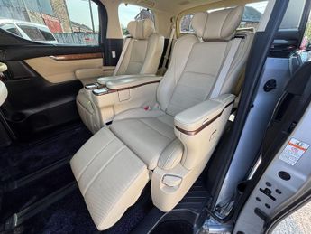 Toyota Alphard GGH35 EXECUTIVE LOUNGE