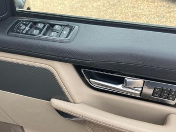 Land Rover Range Rover Sport 3.0 TD V6 HSE CommandShift 4WD Euro 5 5dr