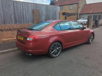 Skoda Octavia 2.0 TDI vRS DSG Euro 6 (s/s) 5dr (SNav)