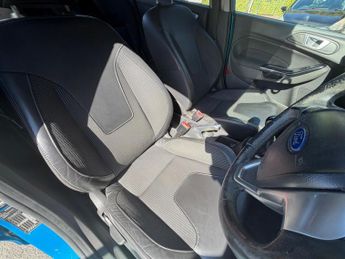 Ford Fiesta 1.25 Zetec Hatchback 5dr Petrol Manual Euro 5 (82 ps)