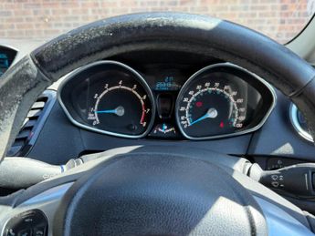 Ford Fiesta 1.25 Zetec Hatchback 5dr Petrol Manual Euro 5 (82 ps)