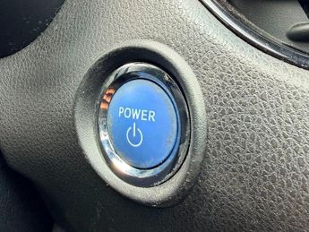 Toyota C-HR 1.8 VVT-h Icon SUV 5dr Petrol Hybrid CVT Euro 6 (s/s) (122 ps)