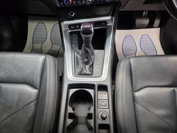 Audi Q3 1.4 TFSIe 45 Technik S Tronic Euro 6 (s/s) 5dr 13kWh