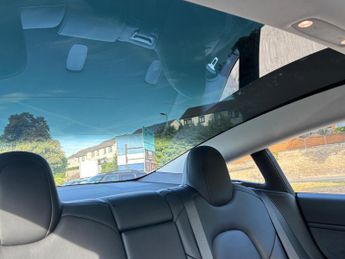 Tesla Model 3 (Dual Motor) Performance Auto 4WDE 4dr (Performance Upgrade)