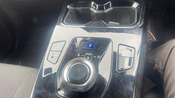 Toyota Urban Cruiser 61kWh Design Auto 5dr