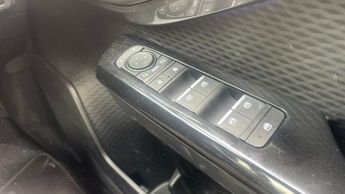 Toyota Urban Cruiser 61kWh Design Auto 5dr