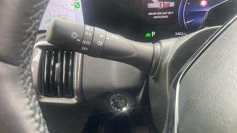 Toyota Urban Cruiser 61kWh Design Auto 5dr