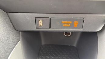 Toyota Yaris 1.5 VVT-h Icon E-CVT Euro 6 (s/s) 5dr