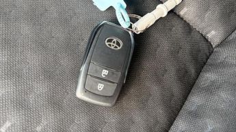 Toyota Corolla 1.8 VVT-h Icon CVT Euro 6 (s/s) 5dr