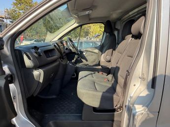 Vauxhall Vivaro 1.6 CDTi 2700 Sportive L1 H1 Euro 6 5dr