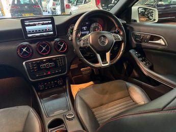 Mercedes-Benz A Class 2.0 A250 AMG Sport Hatchback 5dr Petrol 7G-DCT 4MATIC Euro 6 (s/