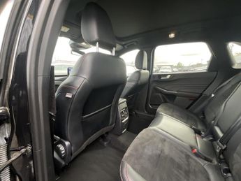 Ford Kuga ST-LINE X PHEV CVT