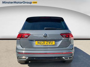 Volkswagen Tiguan R-LINE TSI S-A