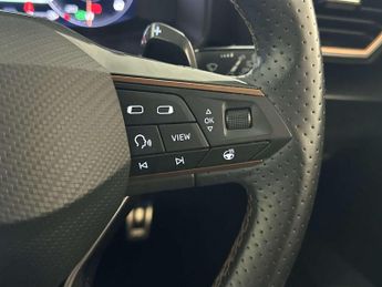 CUPRA Formentor 1.4 eHybrid 12.8kWh VZ1 SUV 5dr Petrol Plug-in Hybrid DSG Euro 6