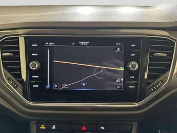 Volkswagen T-Roc 1.5 TSI GPF EVO R-Line SUV 5dr Petrol DSG Euro 6 (s/s) (150 ps)